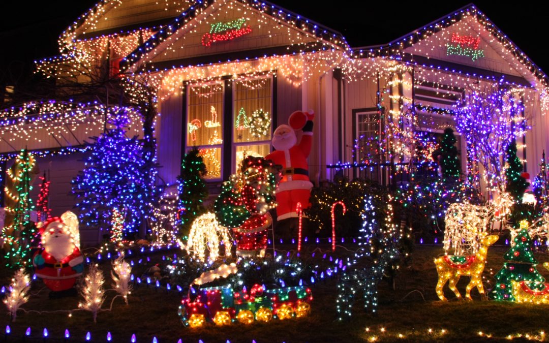 EcoWorks Sets a New Standard in Christmas Light Installation: Must-Have Systems for Success