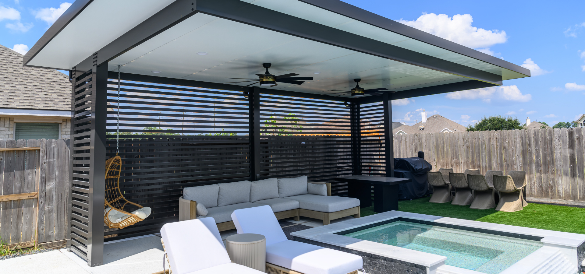 Custom Pergolas: How to Seamlessly Blend a Pergola Into Your Existing Landscape